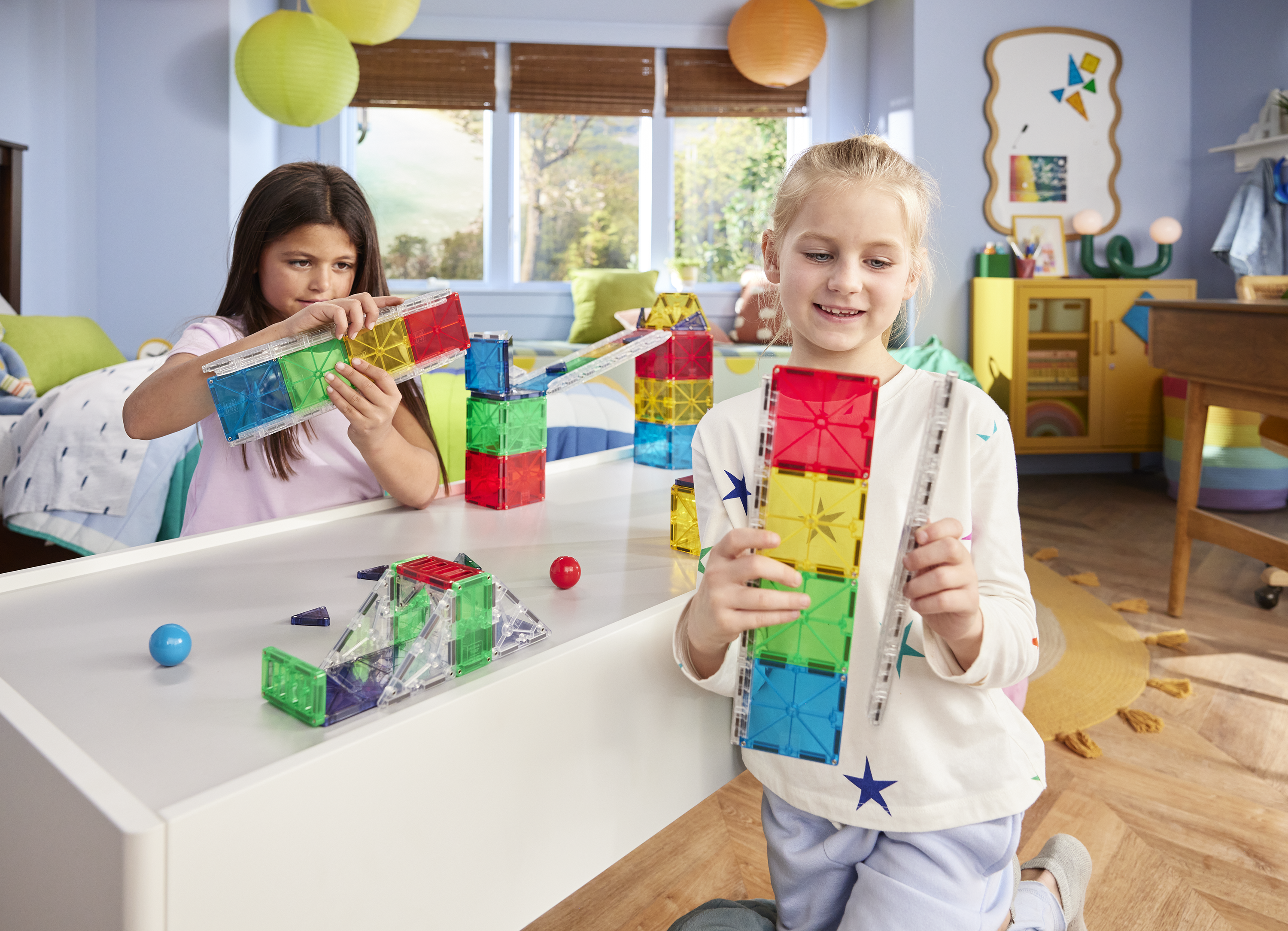 MAGNA-TILES - Rail Racers Deluxe 90-Piece Set (NEW COLLECTION 2025)