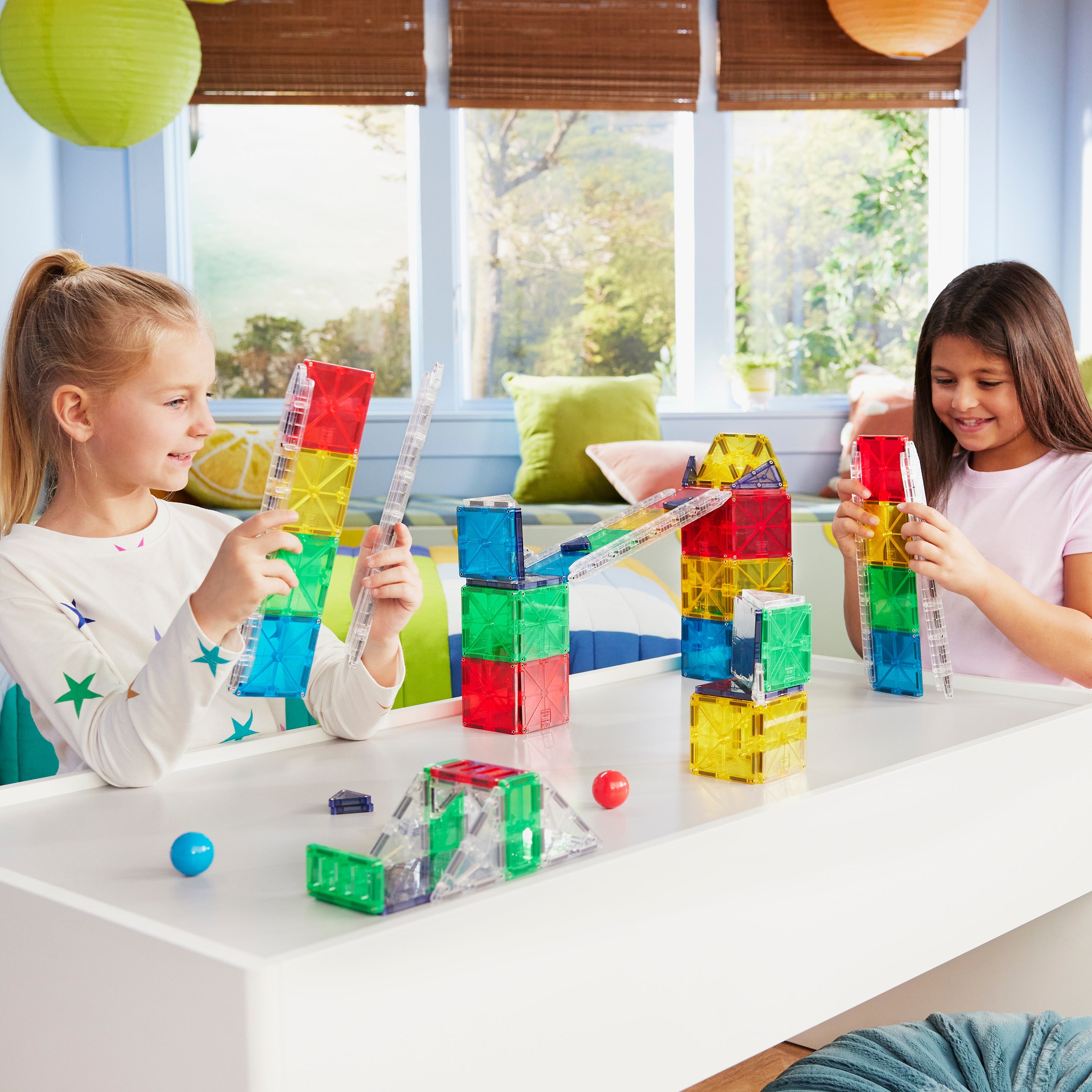 MAGNA-TILES - Rail Racers Deluxe 90-Piece Set (NEW COLLECTION 2025)